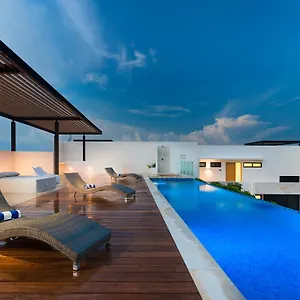 https://the-highline-tulum.allrivieramayahotels.com